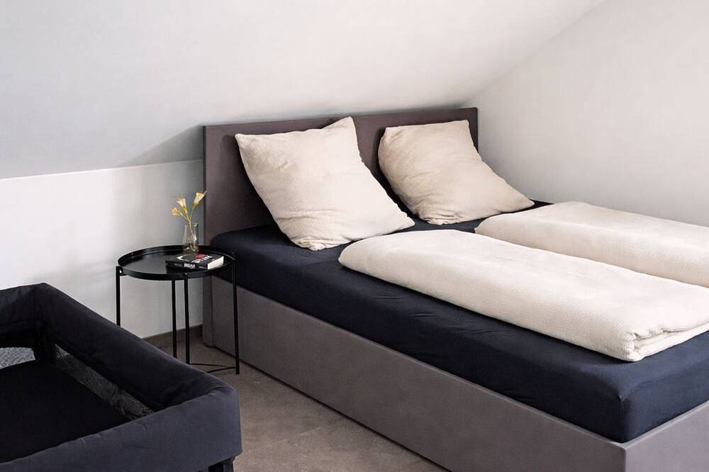 Ganze Wohnung, Lichtdurchflutete Wohnung zwischen Würzburg & dem Taubertal in Ochsenfurt, Romantische Straße