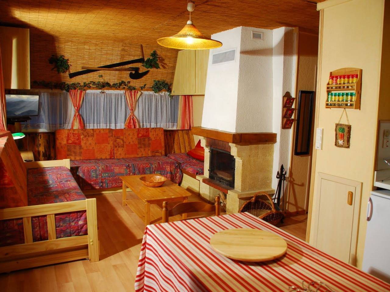 Charmantes Ferienhaus mit gemeinsamem Grill in Plombières-les-Bains, Parc naturel régional des Ballons des Vosges