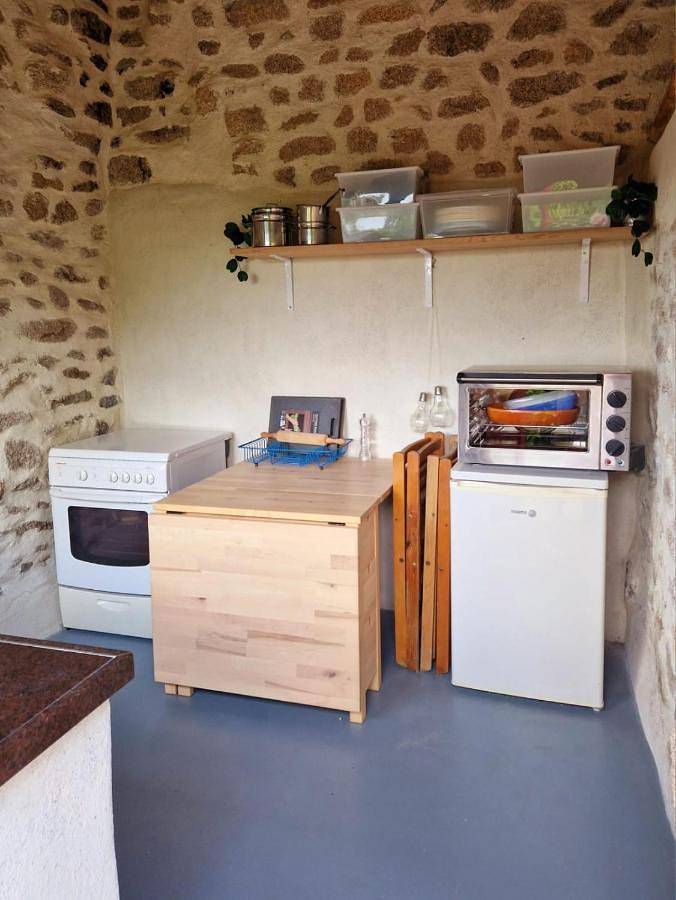 Location de vacances pour 4 personnes, avec piscine ainsi que vue et jardin, animaux acceptés dans Jabreilles-les-Bordes - 3
