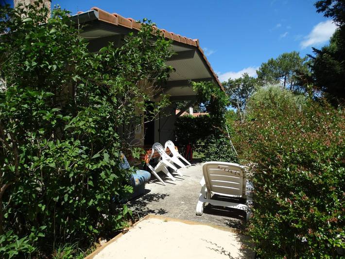 Gîte pour 4 personnes, avec jardin à Saint-Julien-en-Born - 2