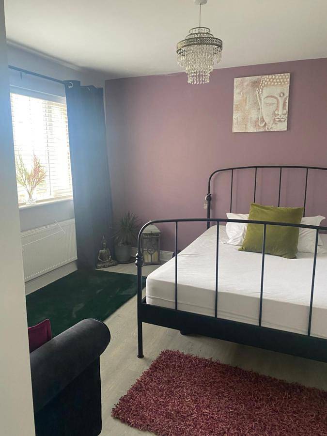 Gîte pour 2 personnes, avec jardin ainsi que vue et terrasse à Trim