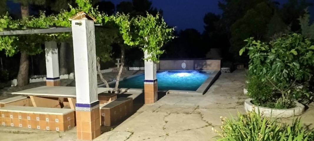 Casa de vacaciones para 6 personas, con Balcón y Terraza además de Jardín y Piscina en Provincia de Toledo - 2