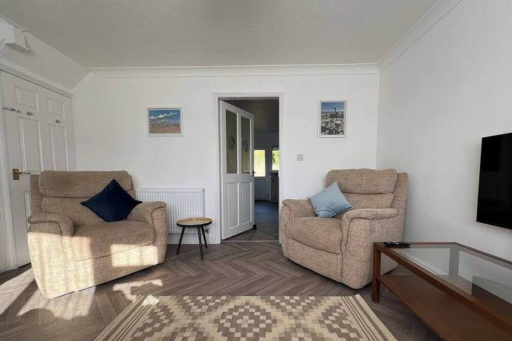 Cottage for 4 people, with terrace and garden, with pets in Chapel St. Leonards