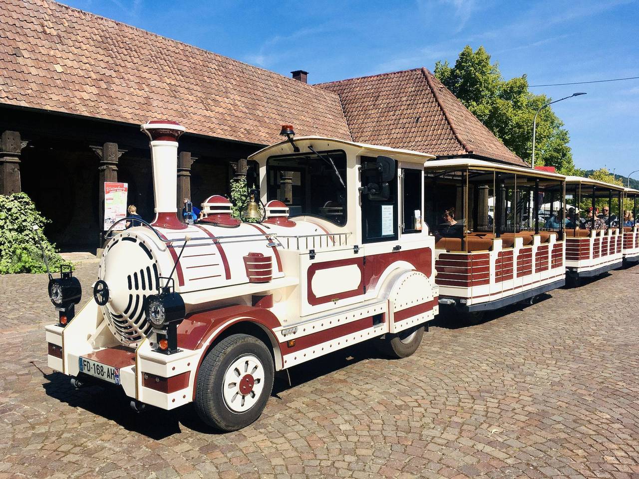 Ganze Ferienwohnung, Ferienwohnung "Kleine Pause" - im Alten Schulhaus - Ferienwohnung mit 2 Schlafzimmern in Schweigen-Rechtenbach, Südliche Weinstraße