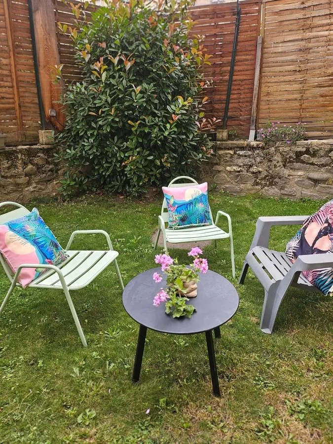 Appartement de vacances pour 3 personnes, avec jardin et vue, animaux acceptés - 1