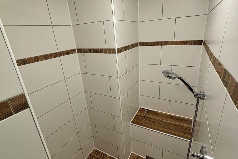 Ganze Wohnung, Ruhe und Erholung pur in historischem Fachwerkhof: Ferienwohnung \"Streamatze\" in Kleinich, Bernkastel-Kues & Umgebung