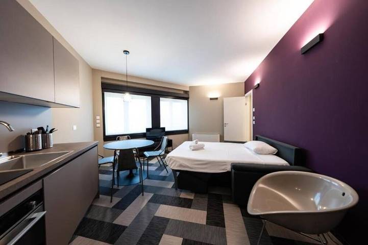 Entire apartment, Basalto Venice Mestre Apartments: 1 Bedroom Apartment in Mestre, Venice