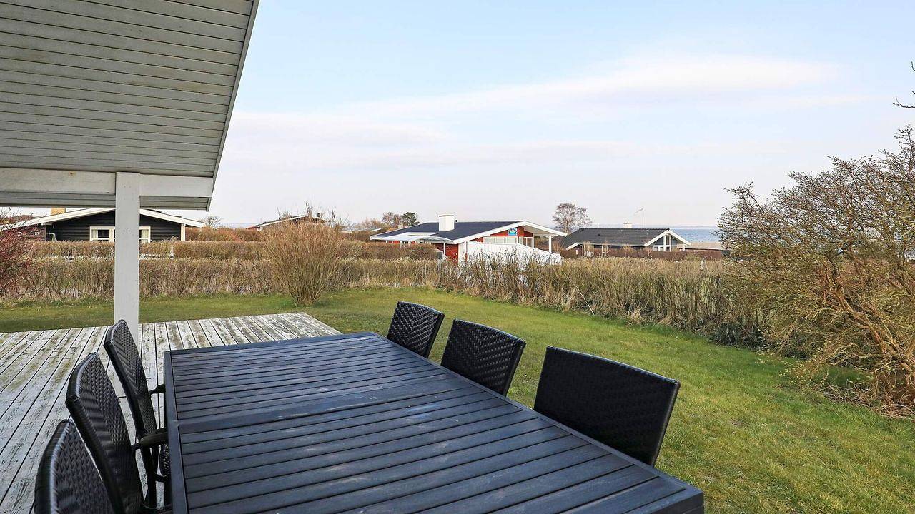Feriehus for 7 personer med terrasse in Helnæs, Lillebælt