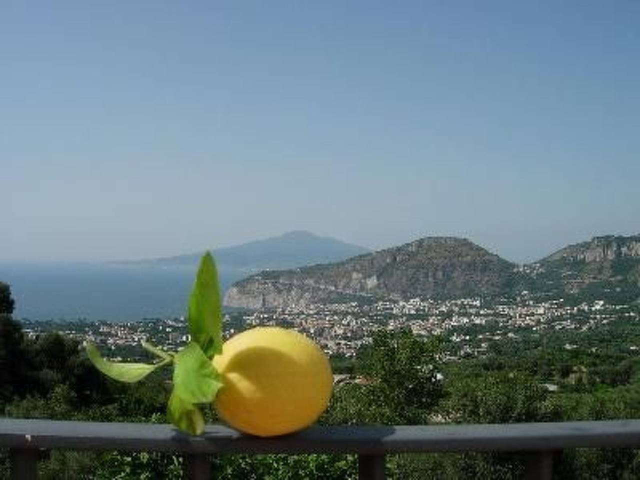 Apartamento entero, Wohnung mit Panoramaterrasse in Colli di Fontanelle, Provincia de Nápoles