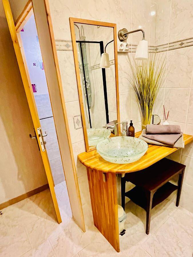 Chambre d’hôte pour 2 personnes, avec Terrasse et Jardin ainsi que Piscine et Vue à Bergerac - 2
