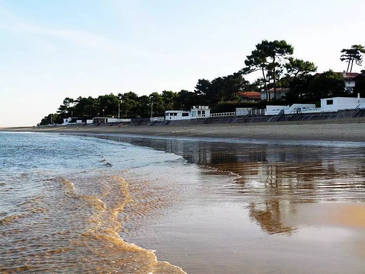 Casa 2 estancias 4 Pueblo Arcachonnais in Arès, Region de Arcachon