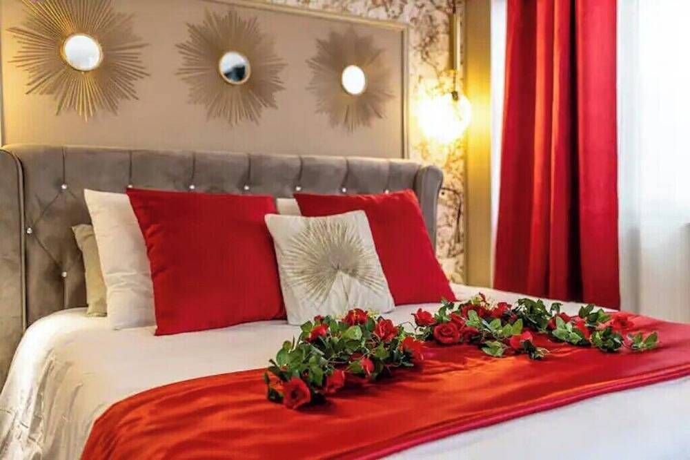 Appartement entier, Le Rubis - Love Room Romantique in Juvisy-sur-Orge, Essonne