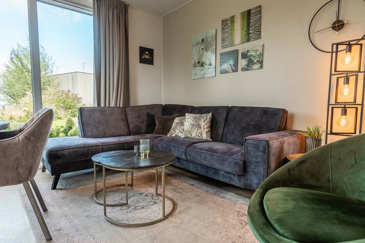 Vakantiepark De Wiedense Meren — Rietland Lodge | 4 Personen in Nationalpark Weerribben-Wieden