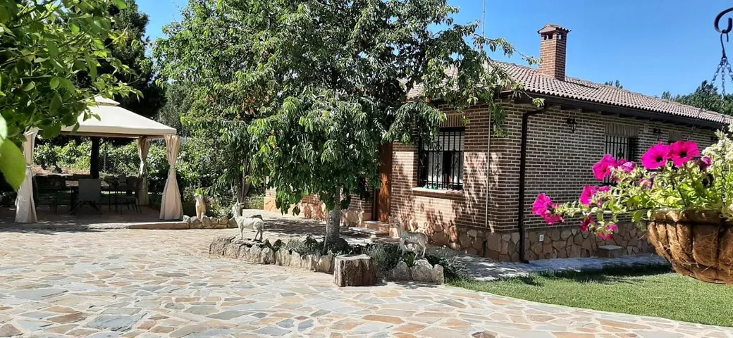 Ferienhaus für 7 Personen, mit Garten und Ausblick, mit Haustier - 1