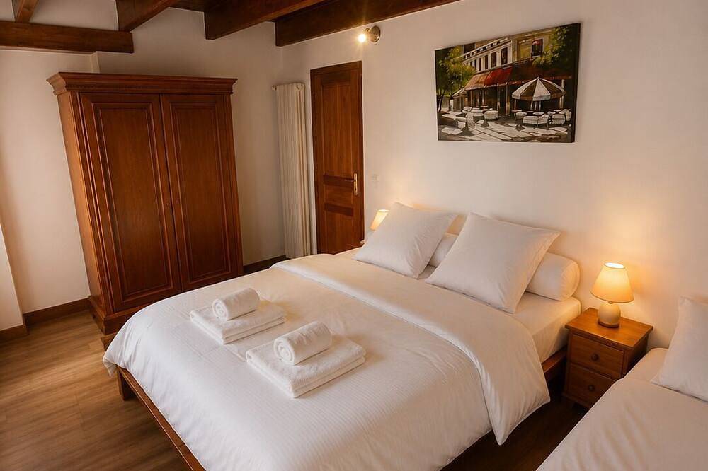 5 Bedroom Private vacation home in Granville in Granville, Côte de la Déroute