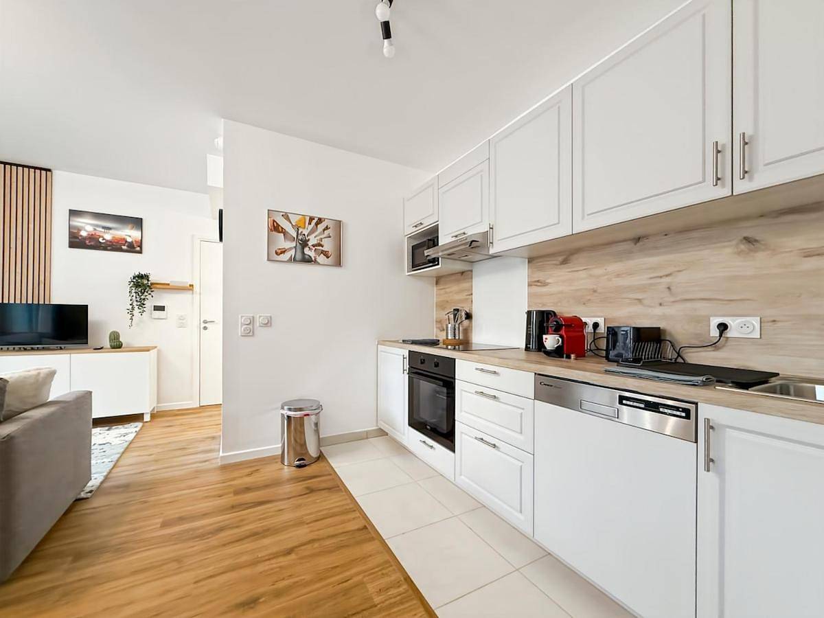 Appartement entier, Suite Rosa Disneyland Paris - Rentaway Bnb in Coupvray, Seine-et-Marne