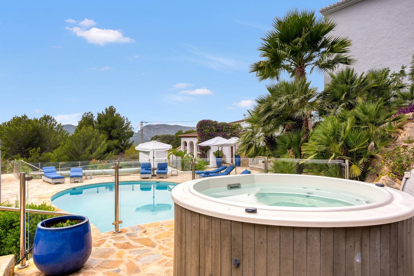 Villa 'Caroix' with Sea View, Wi-Fi and Air Conditioning in Jávea, Costa Blanca