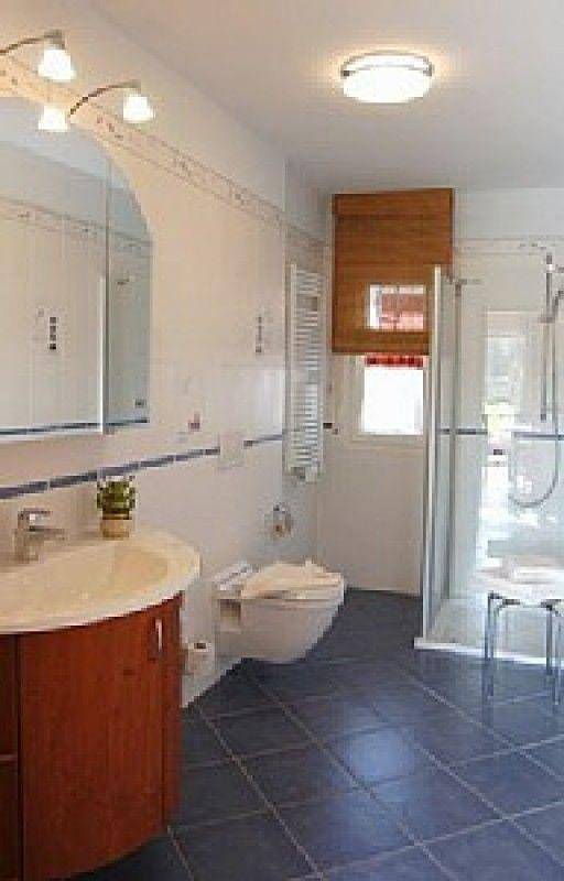 Appartement de vacances entier, Appartement de vacances pour 4 personnes avec terrasse in Wiek, Région de Rügen