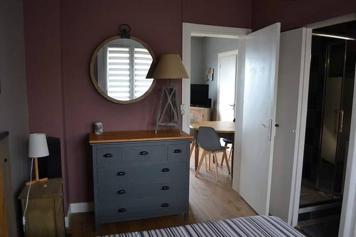 Ganze Wohnung, Helle Wohnung mit Balkon zur Meerseite für 4 Personen. Kleinanzeigen ⭐️⭐️⭐️ WIFI in Le Portel, Boulogne-sur-Mer und Umgebung