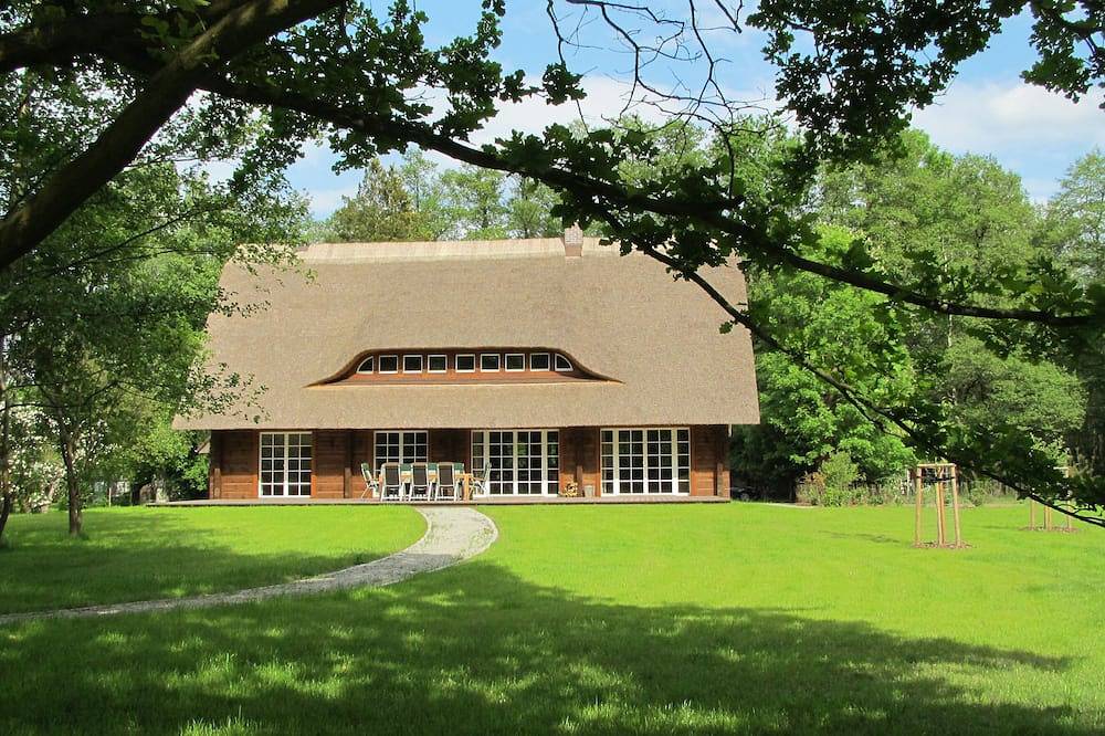 Exklusives Holzhaus im Spreewald in Burg (Spreewald), Lausitz