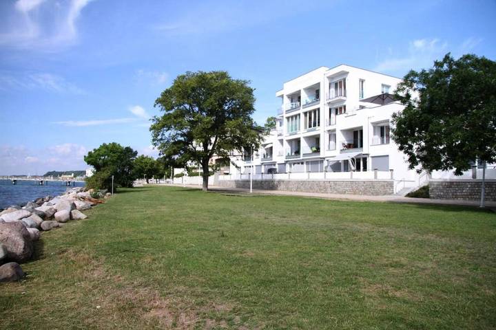 Ferienhaus mit Meerblick für 3 Personen, mit Terrasse und Ausblick sowie Sauna und Seeblick, mit Haustier in Sassnitz - 2