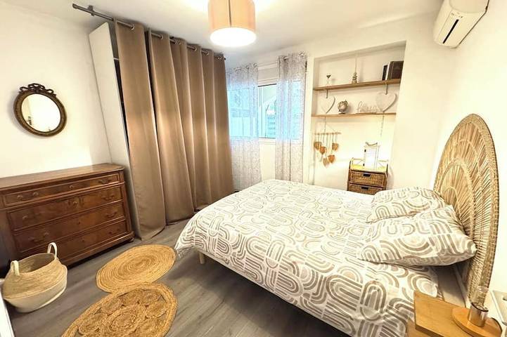 Appartement entier, Cœur de Sagone - 8Prs - T3 de 83m2 + 100m2 de jardin - 3min de la plage à pied ! in Sagone, Vico