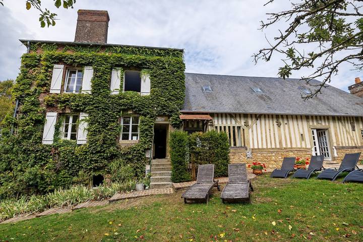 Maison de vacances pour 24 personnes, avec Jardin dans Orne