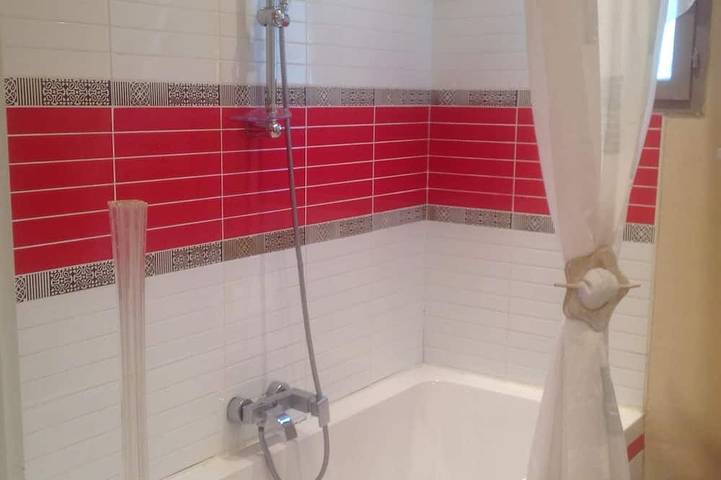 Gîte pour 2 personnes, avec terrasse et jardin à Mimet - 3