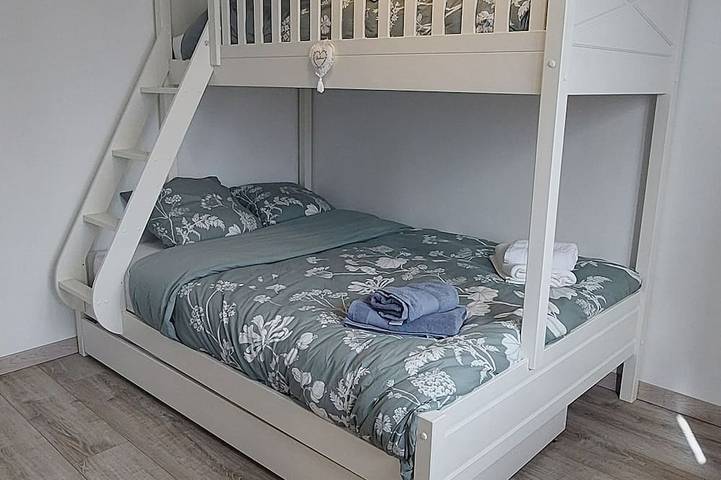 Location de vacances pour 8 personnes, avec jardin à Le Porge - 2