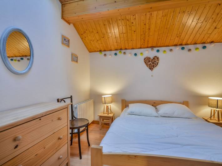 Ganze Wohnung, Ruhige, geräumige T3-Maisonette für 6 Personen mit Balkon in Morzine, nahe Skilifte und Zentrum in Morzine, Les Portes du Soleil