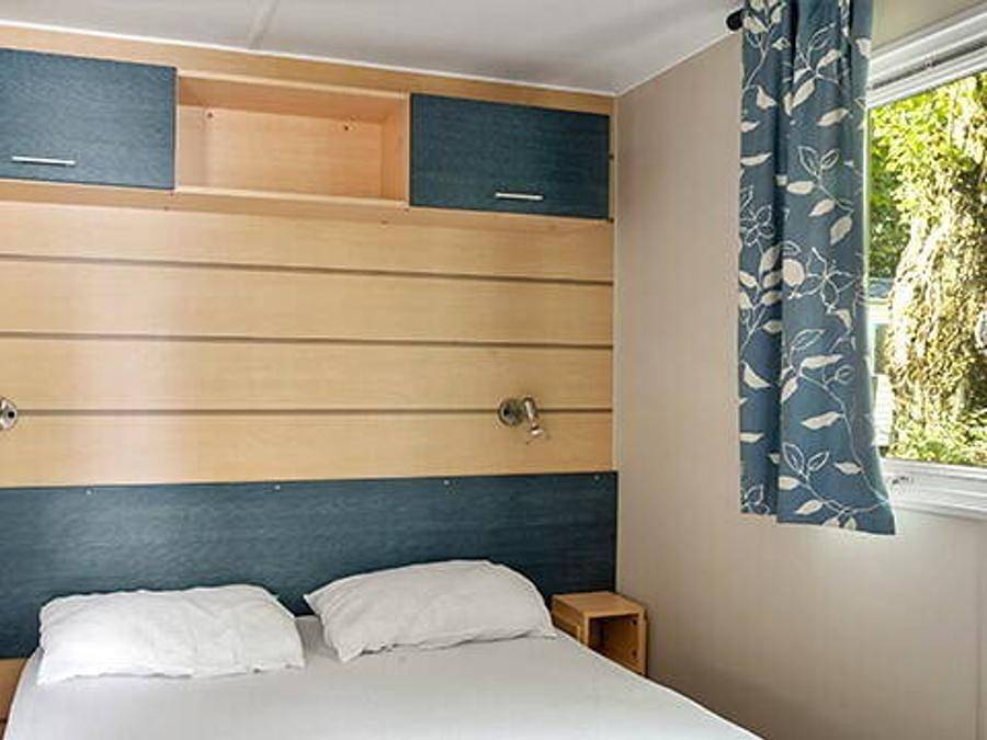 Camping Domaine de la Brèche - Mobilhome 6 personnes - Comfort | 2 Ch. | 4/6 Pers. | Terrasse surélevée in Varennes-sur-Loire, Vallée de la Loire