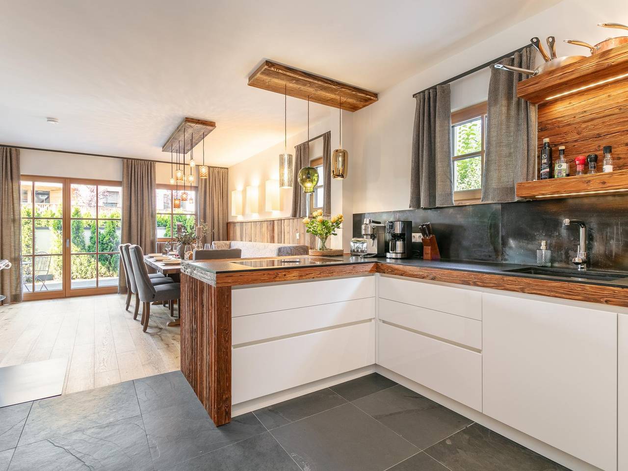 Traumhaftes Chalet mit Sauna, 100m zum Skibus in Kirchdorf in Tirol, Kaisergebirge