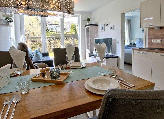 Entire apartment, Strandperle - idyllisch gelegen mit Terrasse und Garten in Wangerooge