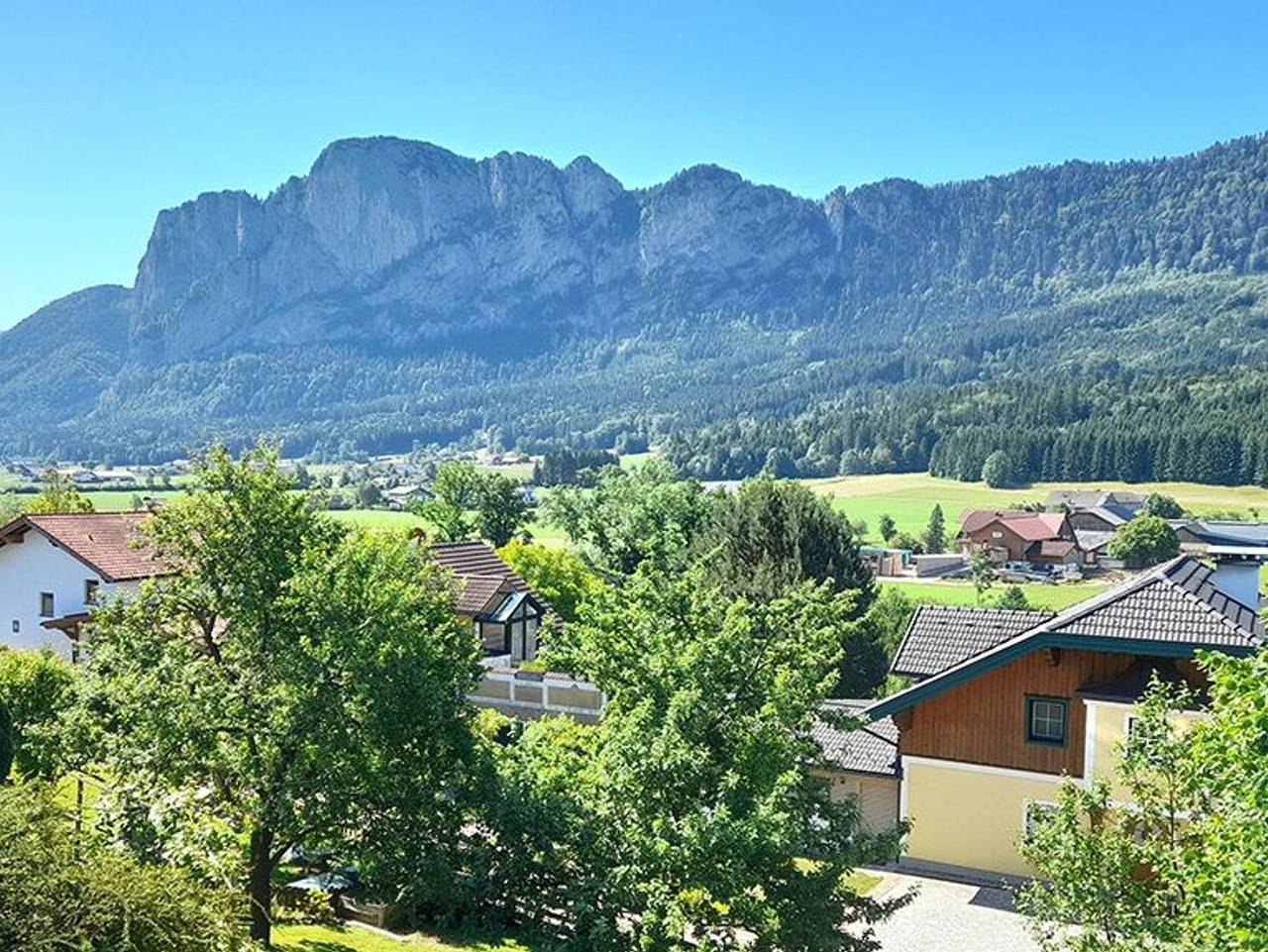 Ganze Ferienwohnung, Laireiter Bianca - Terrassenwohnung in Sankt Lorenz, Mondsee & Irrsee