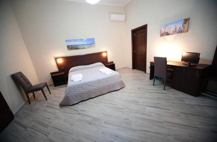 Chambre d’hôte pour 2 personnes, avec piscine et jacuzzi ainsi que jardin et terrasse à Parabita - 4