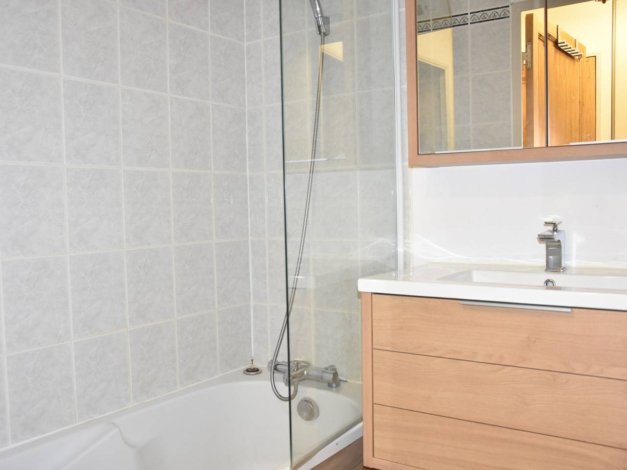 Apartamento entero, Apartamento acogedor cerca de tiendas, admite mascotas, parking in Pralognan-la-Vanoise, Parque Nacional de Vanoise