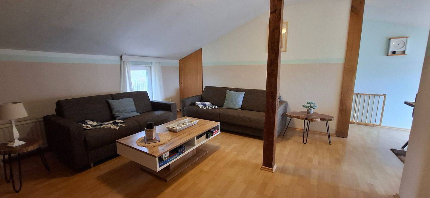 Charmante 50m² Dachgeschosswohnung für 4 Personen mit Loggia in Este de Fehmarn, Puttgarden