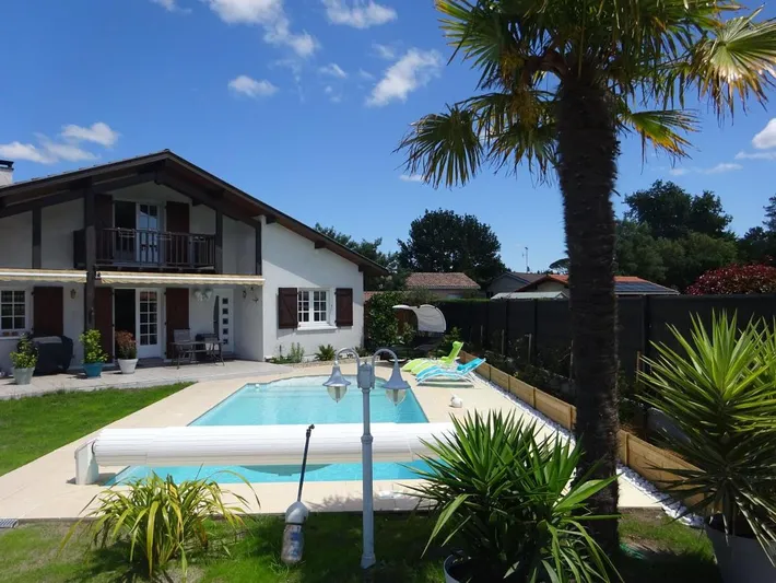 Maison de vacances pour 8 personnes, avec jardin et piscine - 1