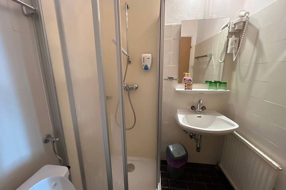 Zimmer 14 / 2Bett mit Balkon - Pension Alpina in Obsteig, Bezirk Imst