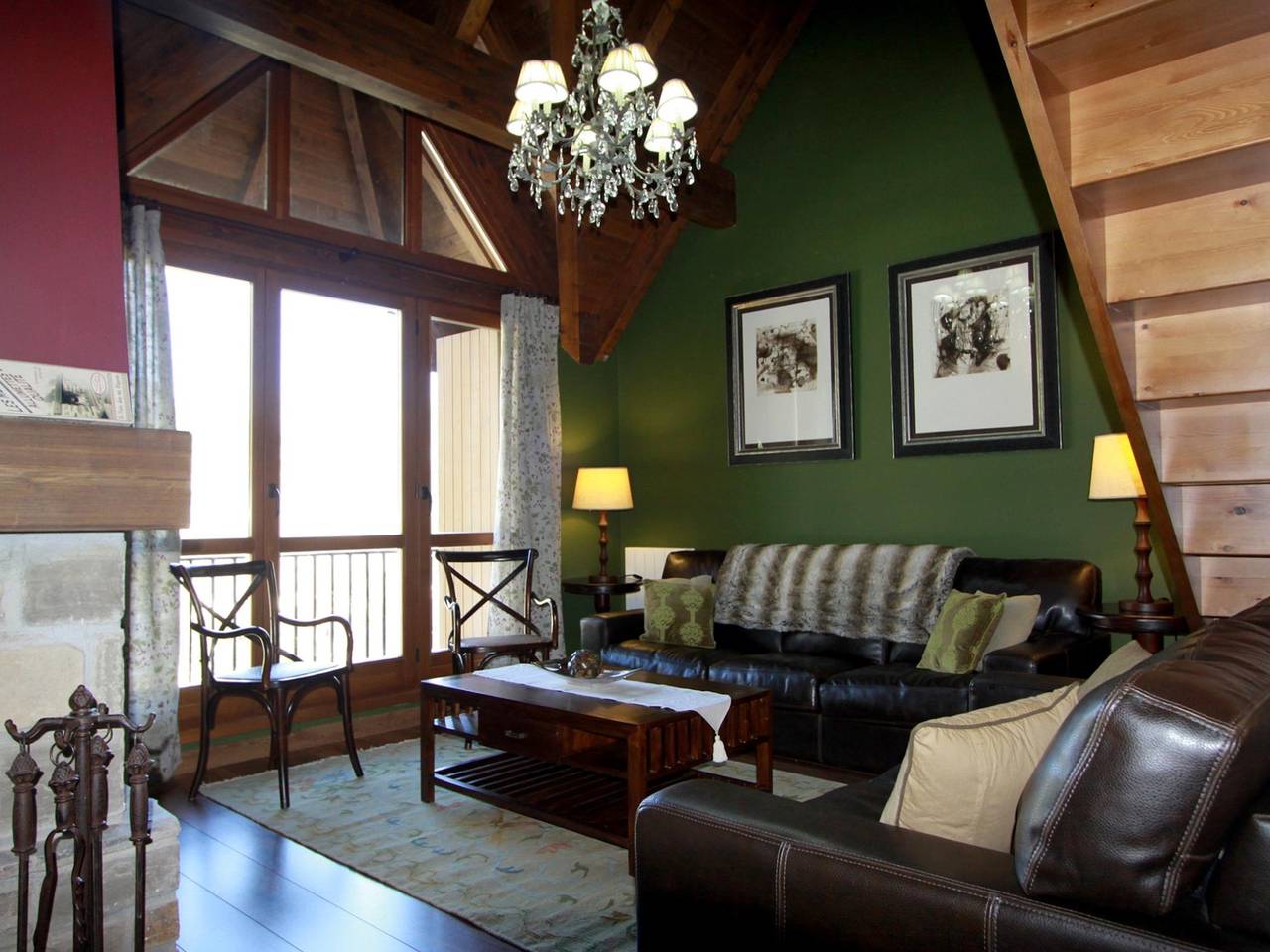 Apartamento vacacional entero, Charming Escarrilla - Duplex de Lujo - Parking in Escarrilla, Sallent de Gállego