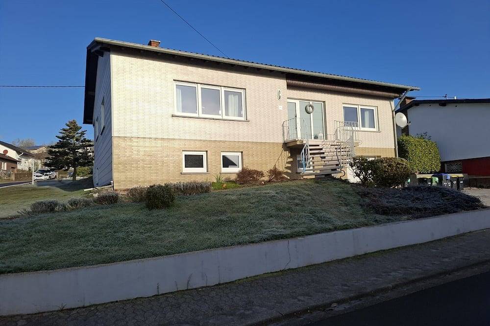 Freistehendes Ferienhaus in Lebach/Tholey Haus \"Annemarie\" in Lebach, Saar-Nahe-Bergland