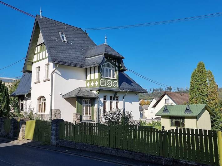 Ferienhaus für 8 Personen, mit Whirlpool und Terrasse sowie Garten in Ransbach-Baumbach