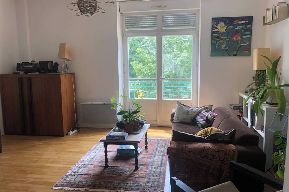 Entire apartment, Apparently T3 bright, crossing, downtown walk, parking, beaches 15 min in Quimperlé, Quimper region