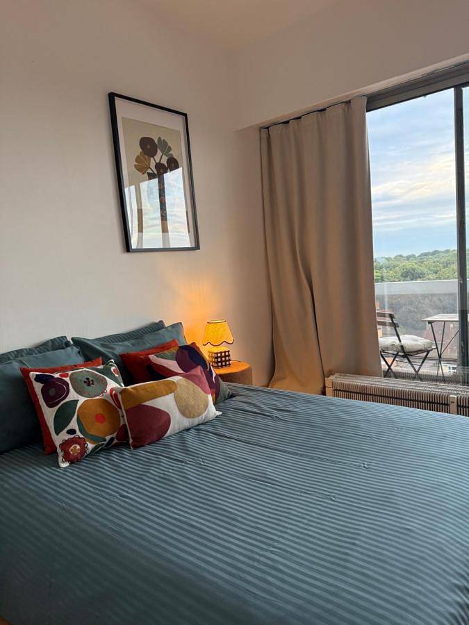Location de vacances pour 2 personnes, avec vue et terrasse à Uccle