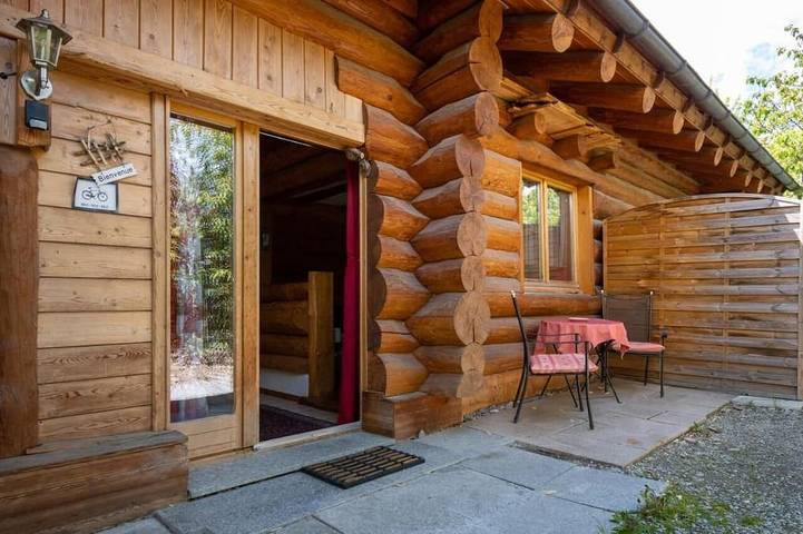 Ganze Wohnung, Studio with terrace (7 minutes from Vercorin) in Chalais (Schweiz), Walliser Alpen
