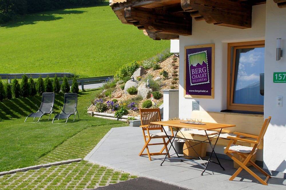 Ganze Wohnung, Modernes Appartement in den Bergen, gemütlich und familiär nahe Hochfügen in Fügenberg, Ski-Optimal Hochzillertal