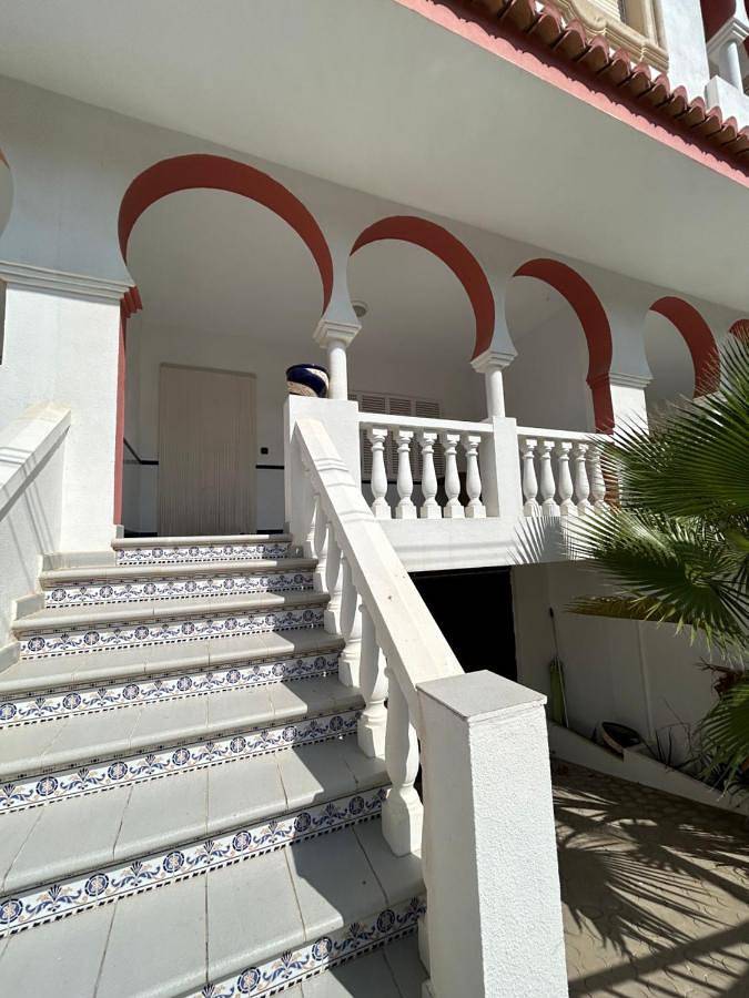 Bungalow para 8 personas, con Balcón y Terraza además de Jardín y Piscina en Parc Natural de l'Albufera de València