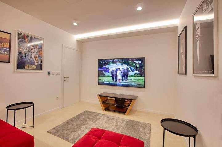 Villa pour 8 personnes, avec Terrasse et Jardin à Brodarica - 2
