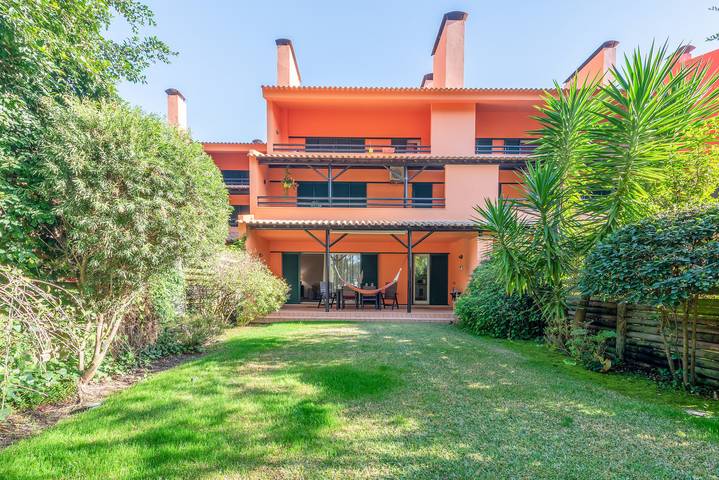 Apartamento de férias para 4 pessoas, com jardim e terraço em Aroeira