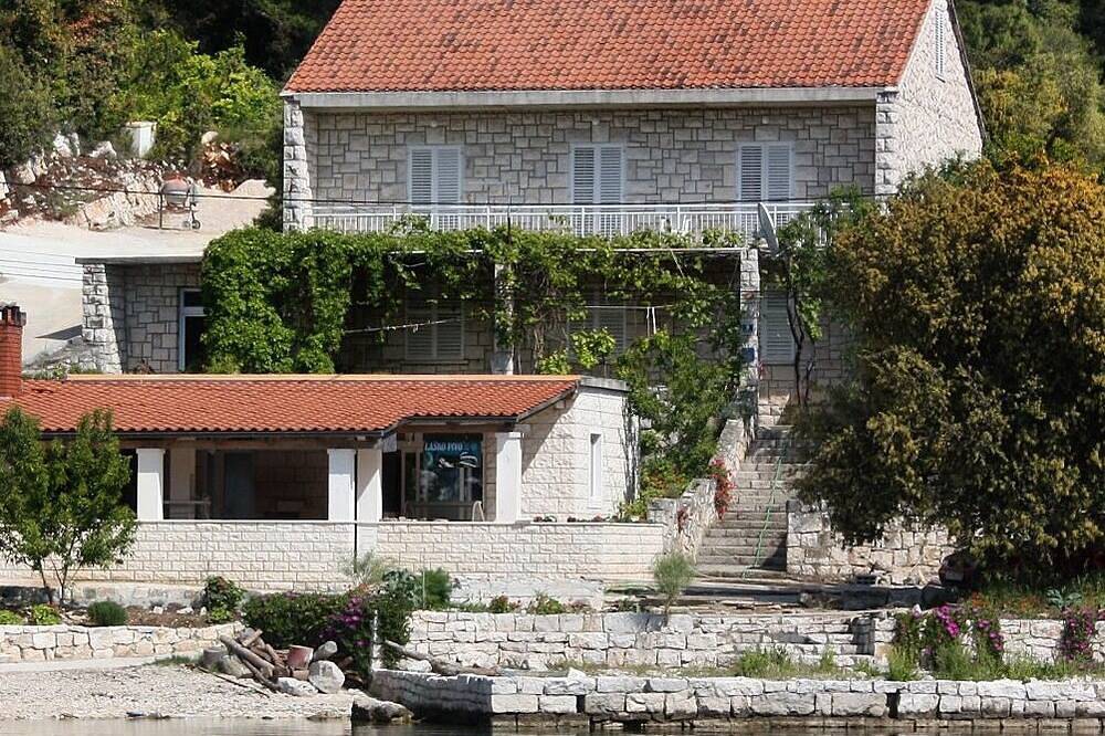 Ganze Wohnung, 2-Zimmer-Ferienwohnung am Strand Pomena, Mljet in Pomena, Mljet